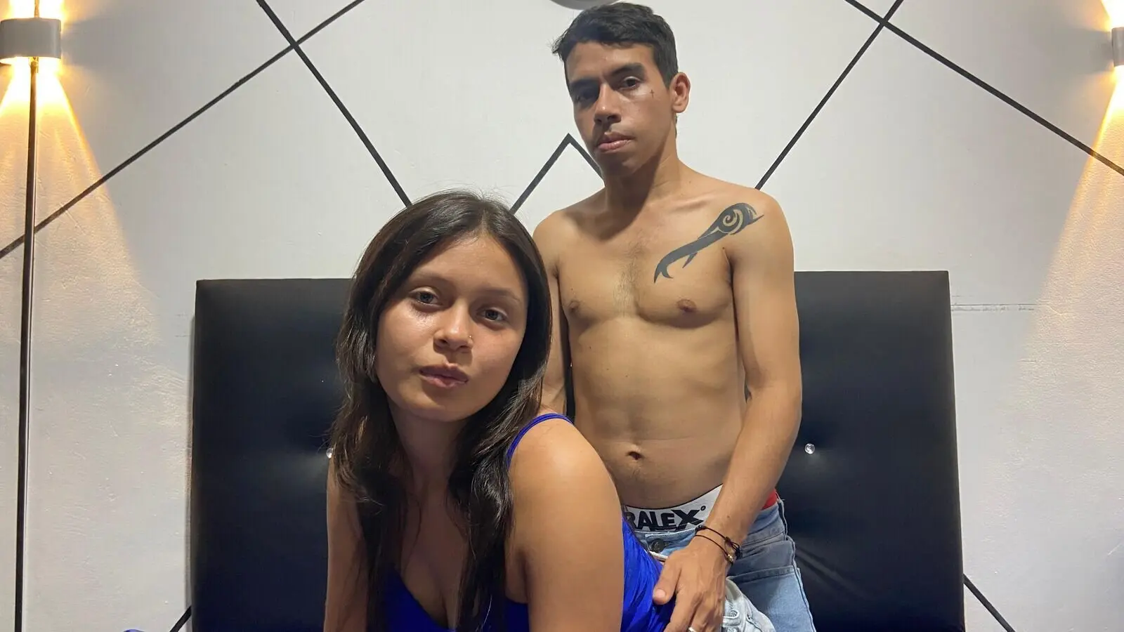 EvelynAndRonny - Live Cam & Photos