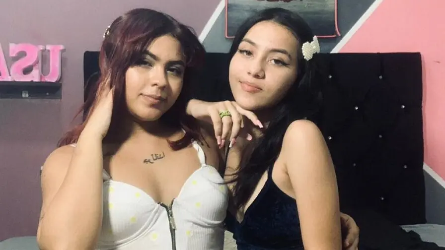 NatashaAndSharon - Live Cam & Photos